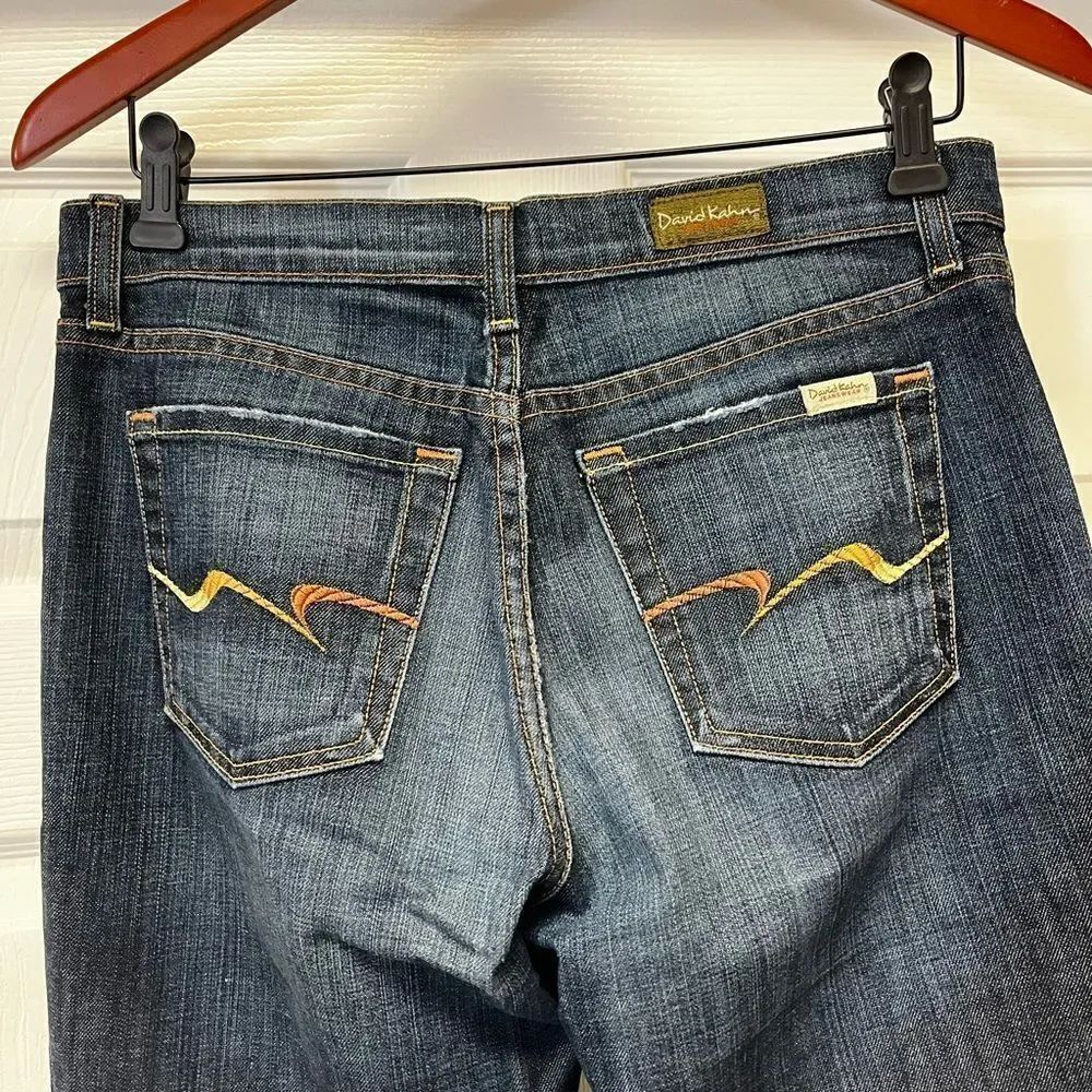 David Kahn Mildly Distressed Straight Leg Jeans sz 6 EUC